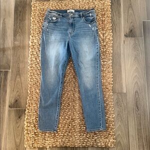 Abercrombie and Fitch the super skinny ankle high rise size 32